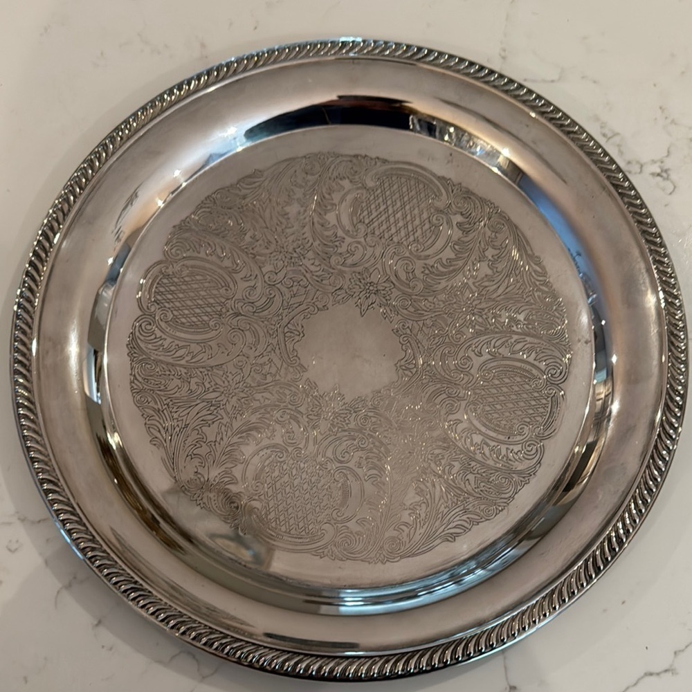 Elegant Leonard Silver Co. Silver Plated Decorative Tray - Picture 4 of 5